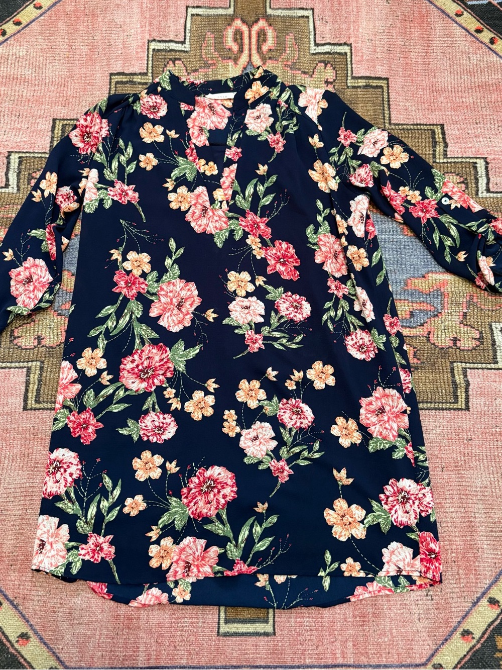 entro Navy Floral Long-Sleeve V-Neck Dress